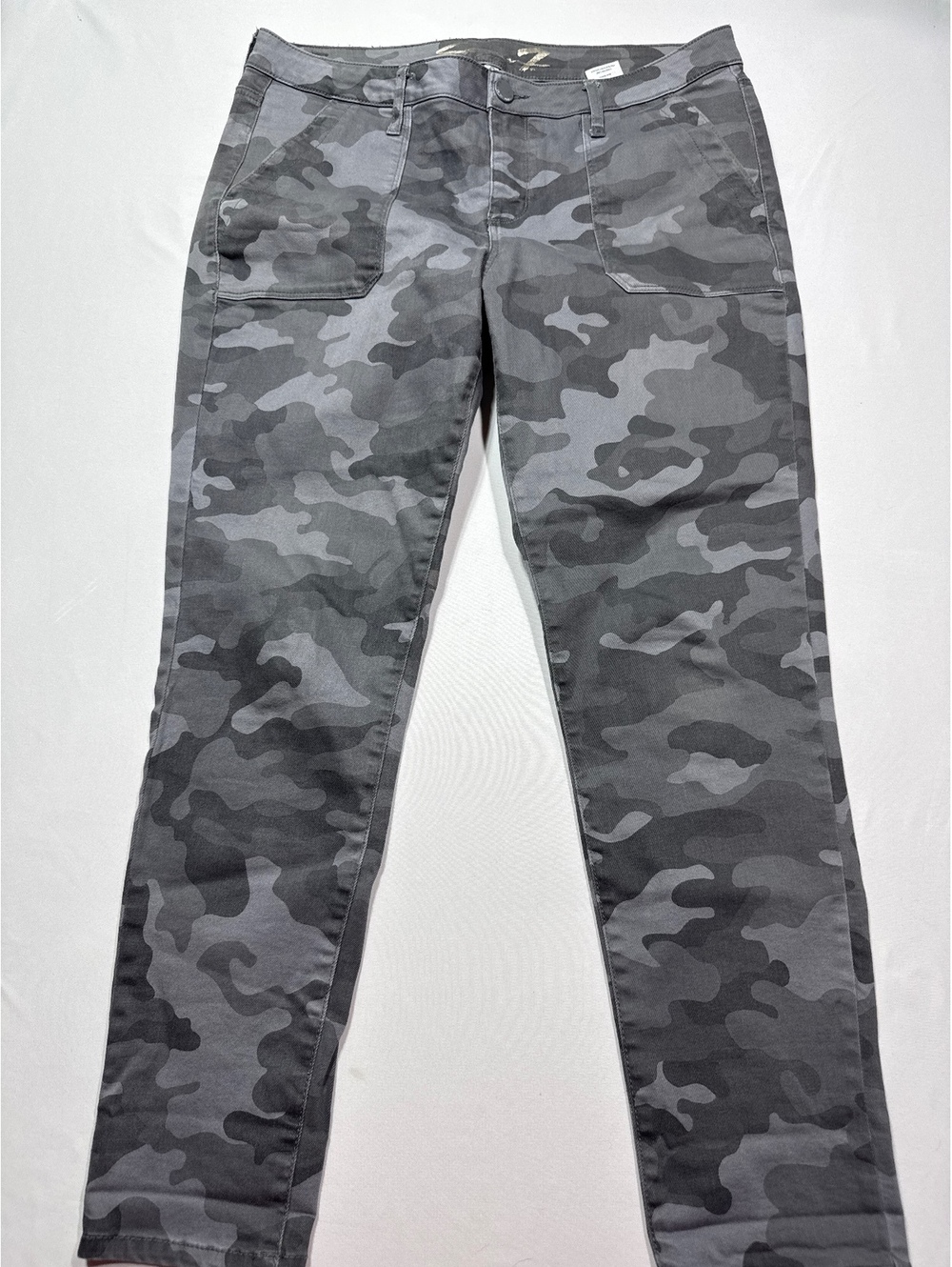 Seven7 Women's Gray Camo Slim Jeans